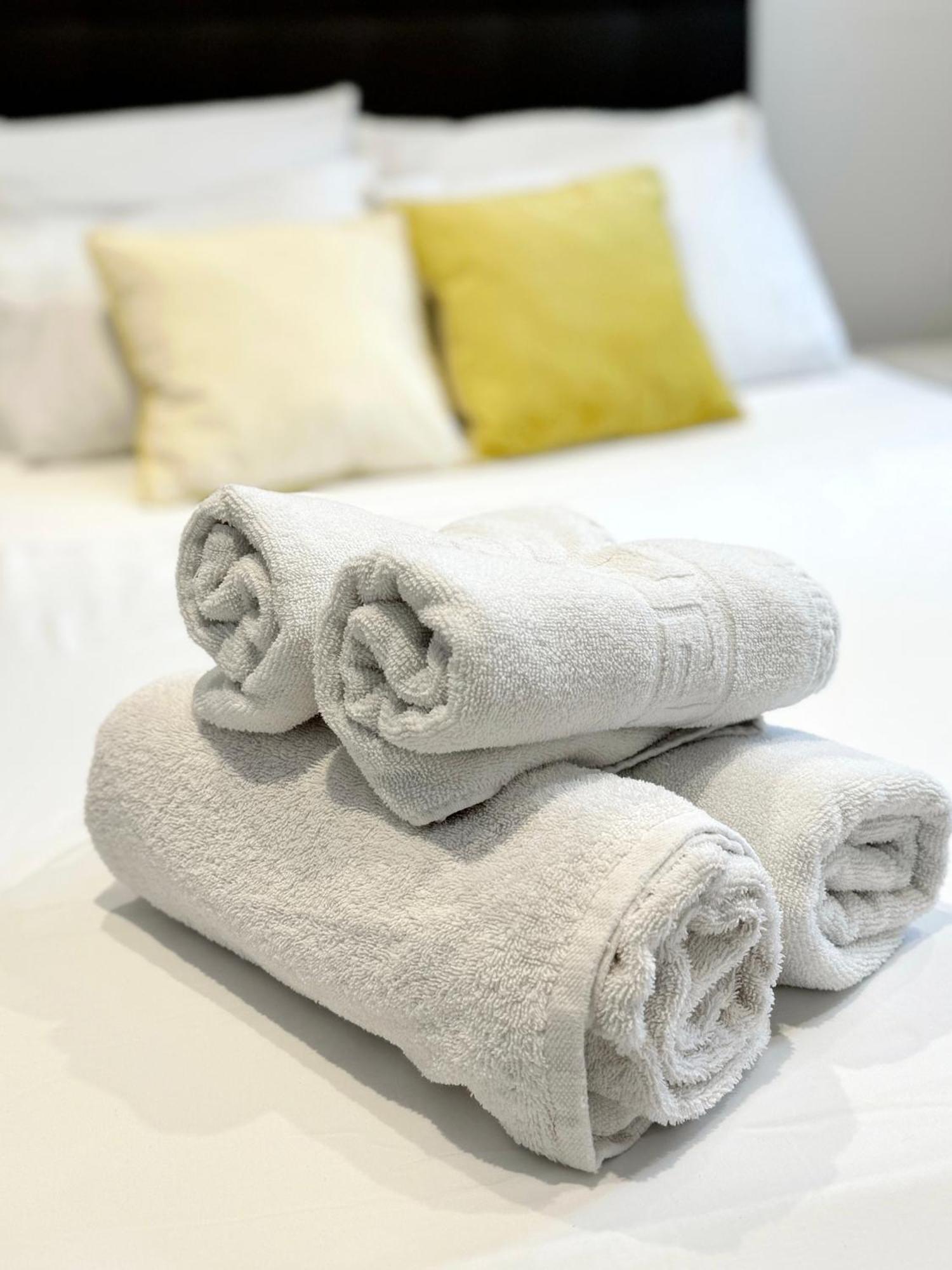 Fabulous City Centre Apartment - Grand Central House Gibraltár Kültér fotó