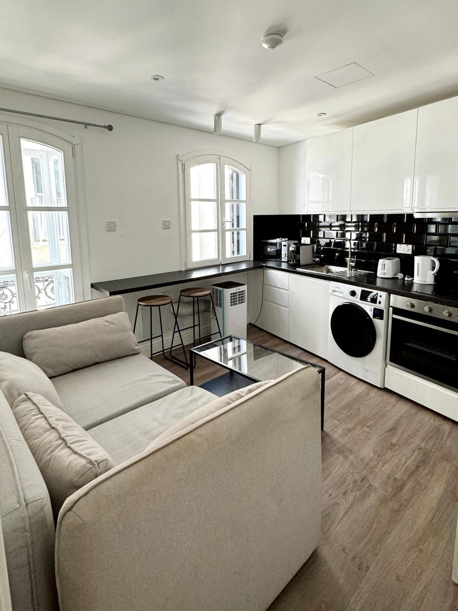 Fabulous City Centre Apartment - Grand Central House Gibraltár Kültér fotó