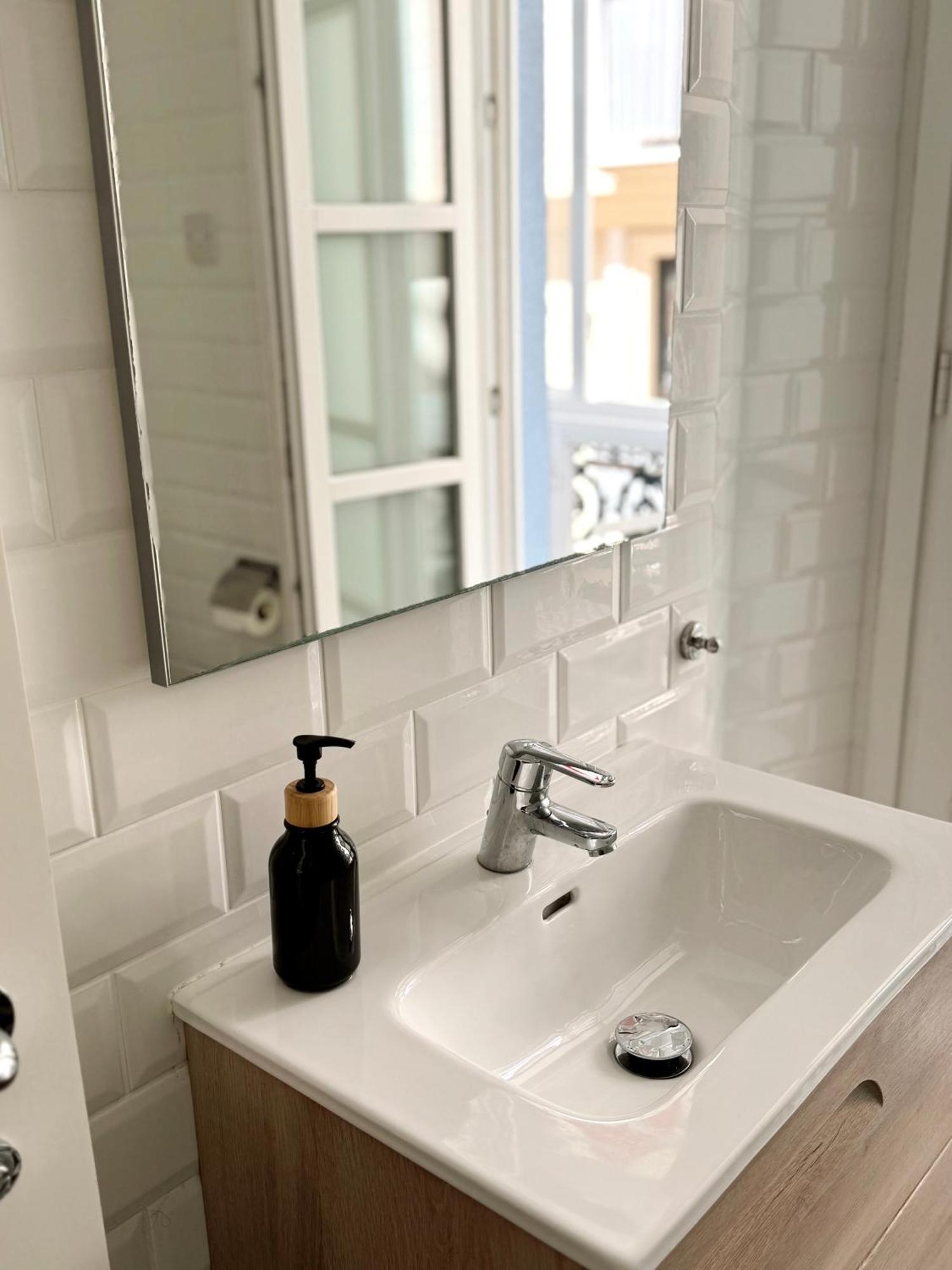 Fabulous City Centre Apartment - Grand Central House Gibraltár Kültér fotó