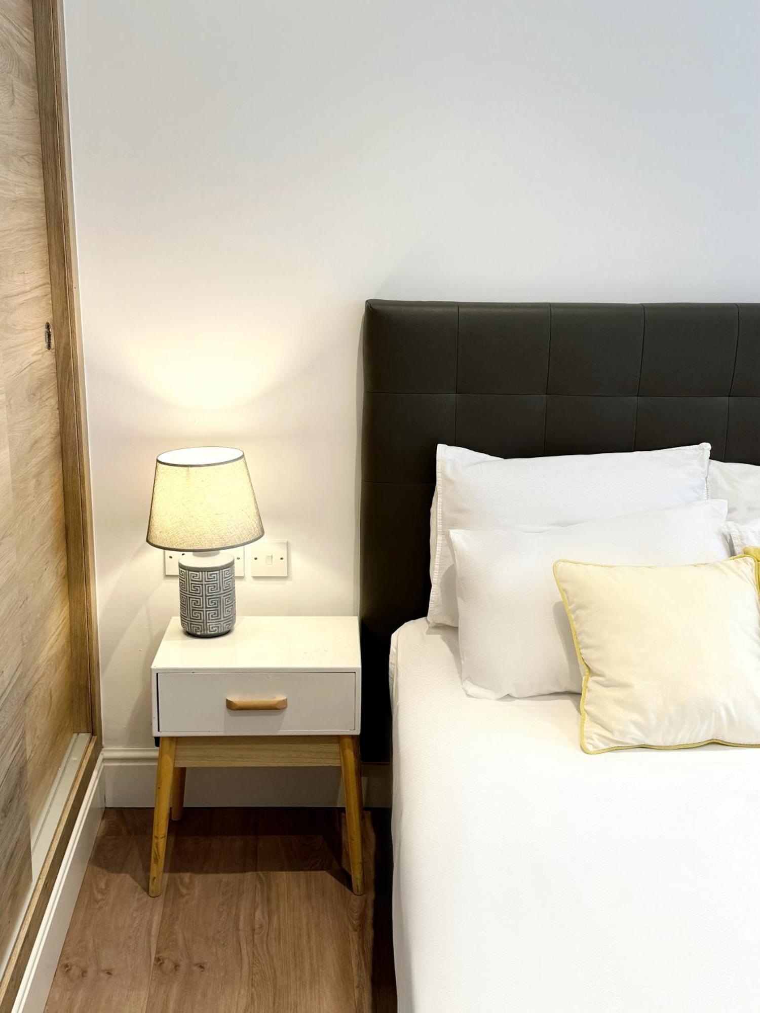 Fabulous City Centre Apartment - Grand Central House Gibraltár Kültér fotó