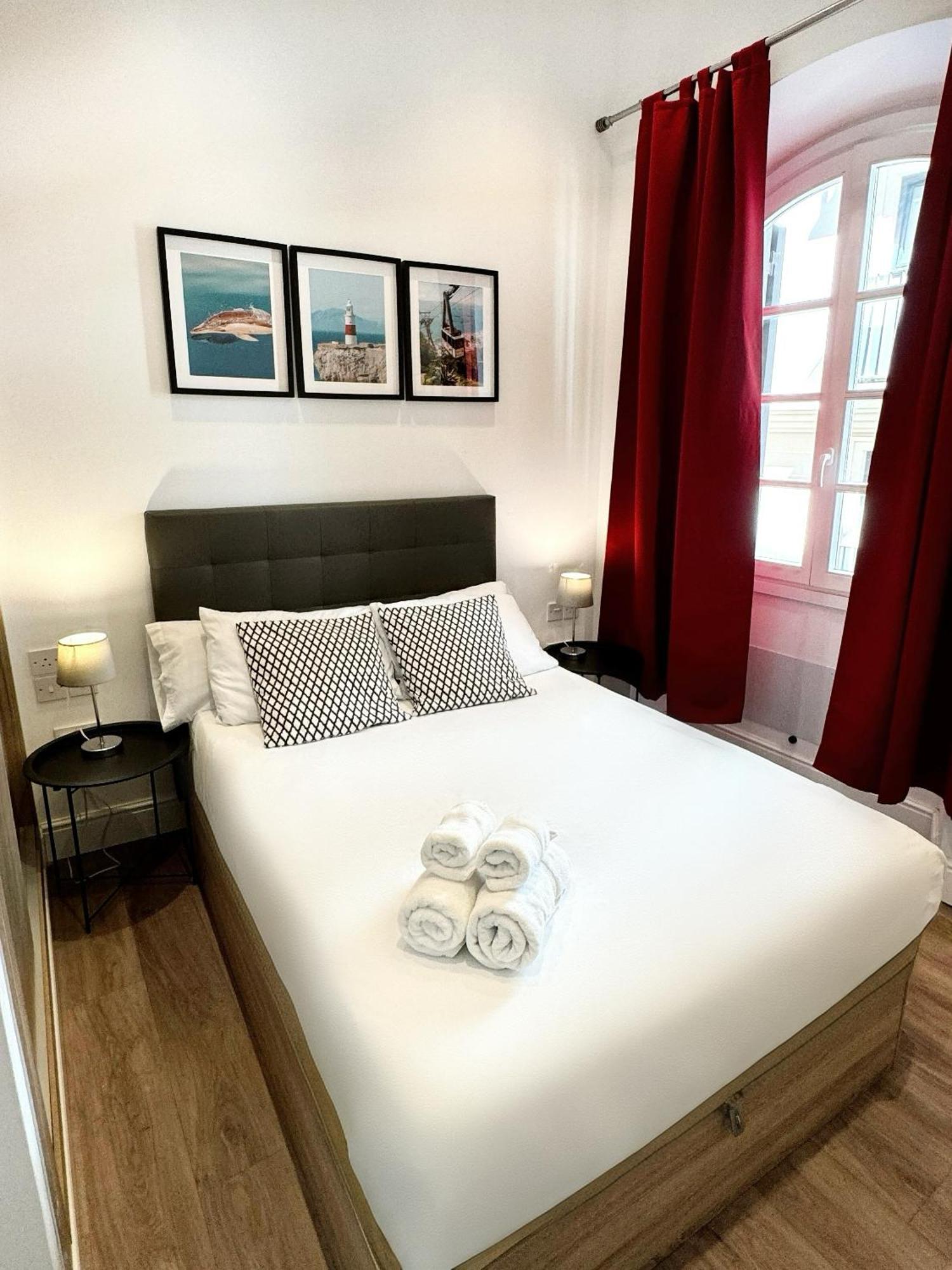 Fabulous City Centre Apartment - Grand Central House Gibraltár Kültér fotó